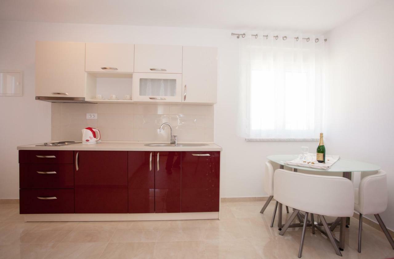 Apartments Mia 4&5 Baška Voda Exterior foto